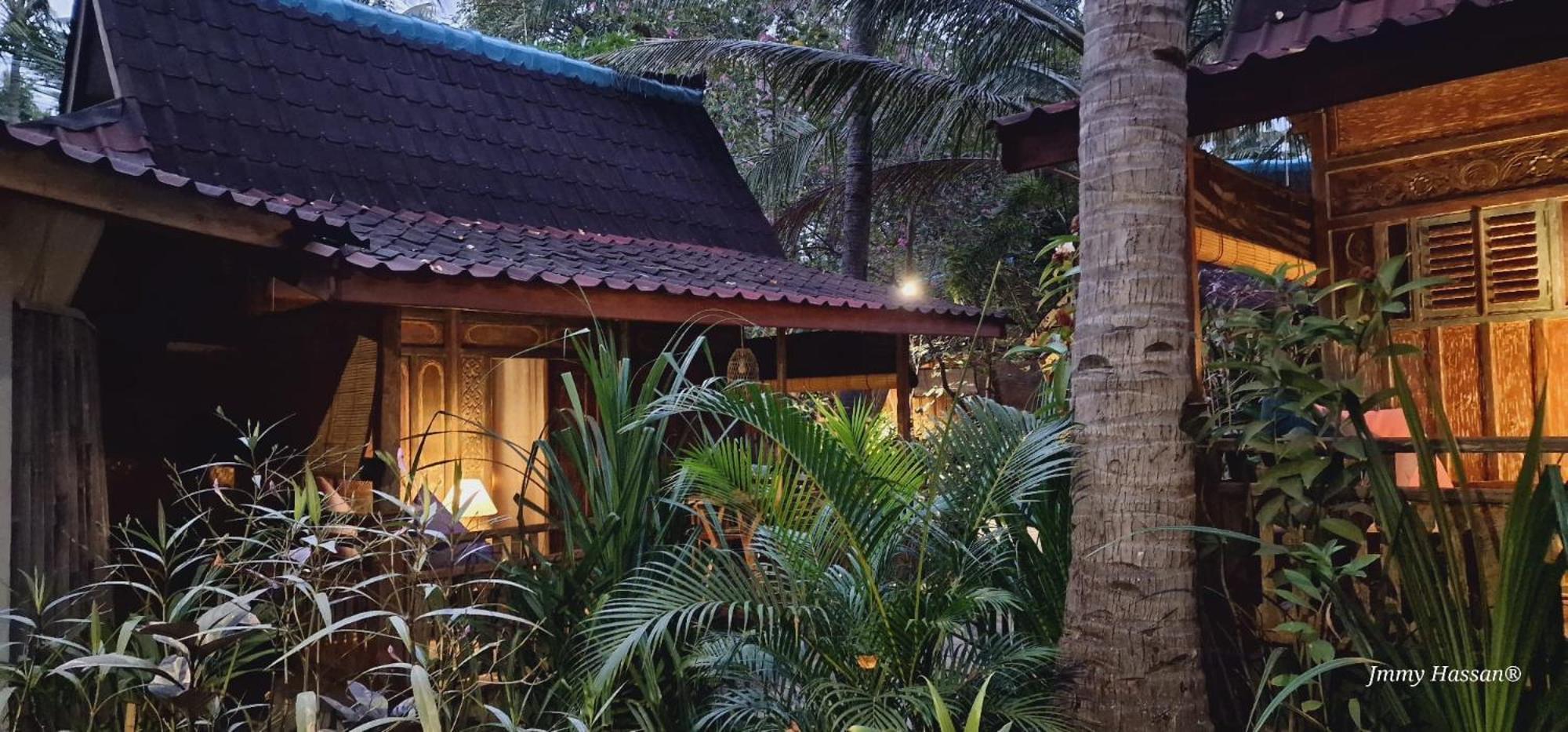 Villas Light House - Eco-Traditional Joglo Gili Trawangan Zewnętrze zdjęcie