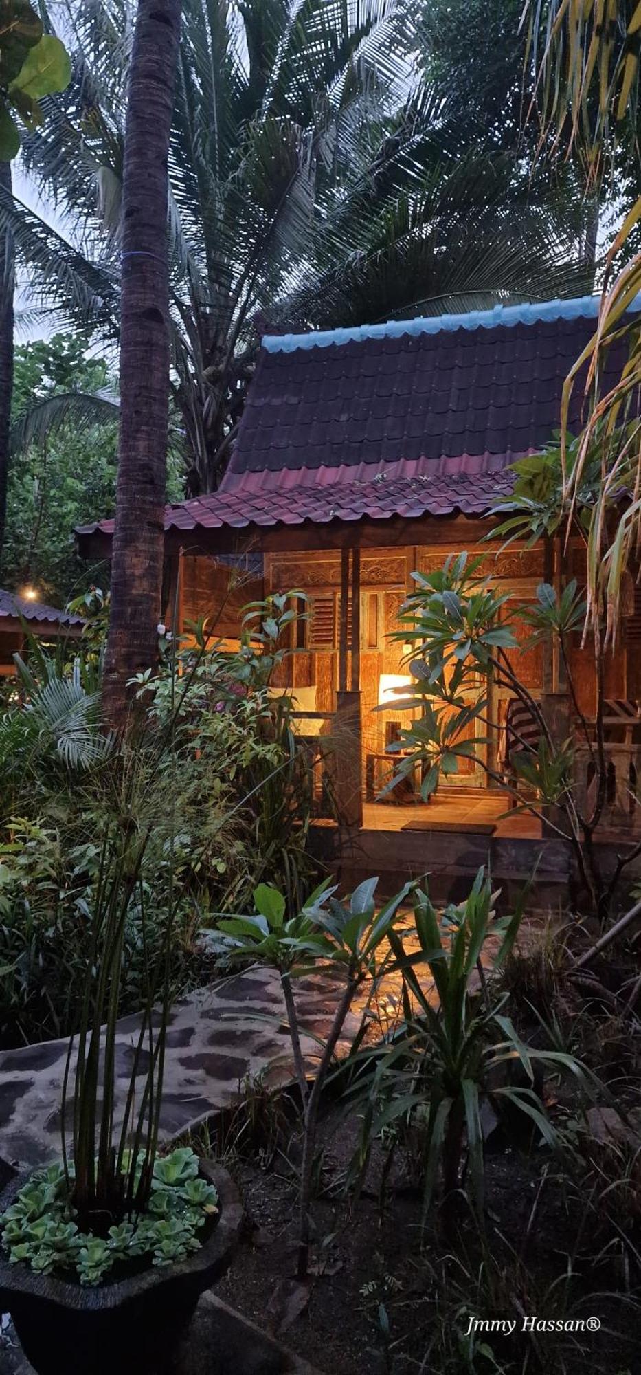 Villas Light House - Eco-Traditional Joglo Gili Trawangan Zewnętrze zdjęcie